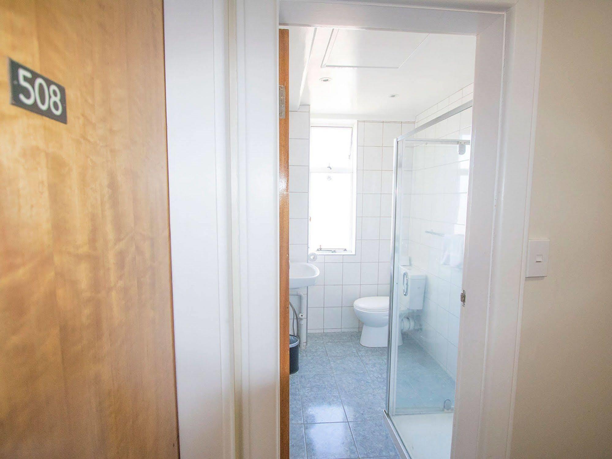 Hotel Waterloo & Backpackers Wellington Esterno foto